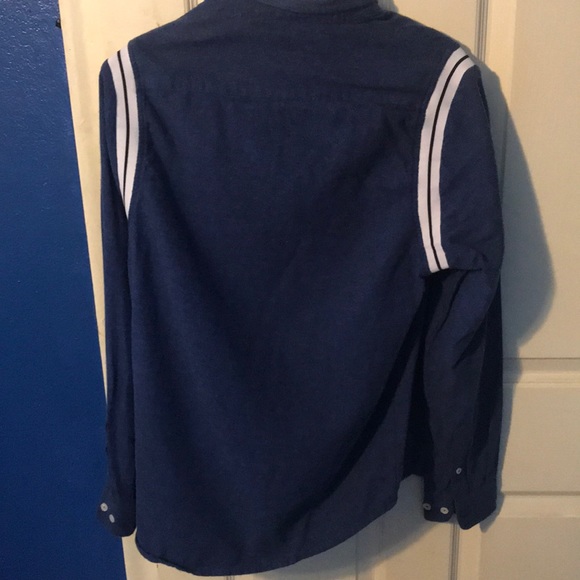 Casual button down - Picture 4 of 4